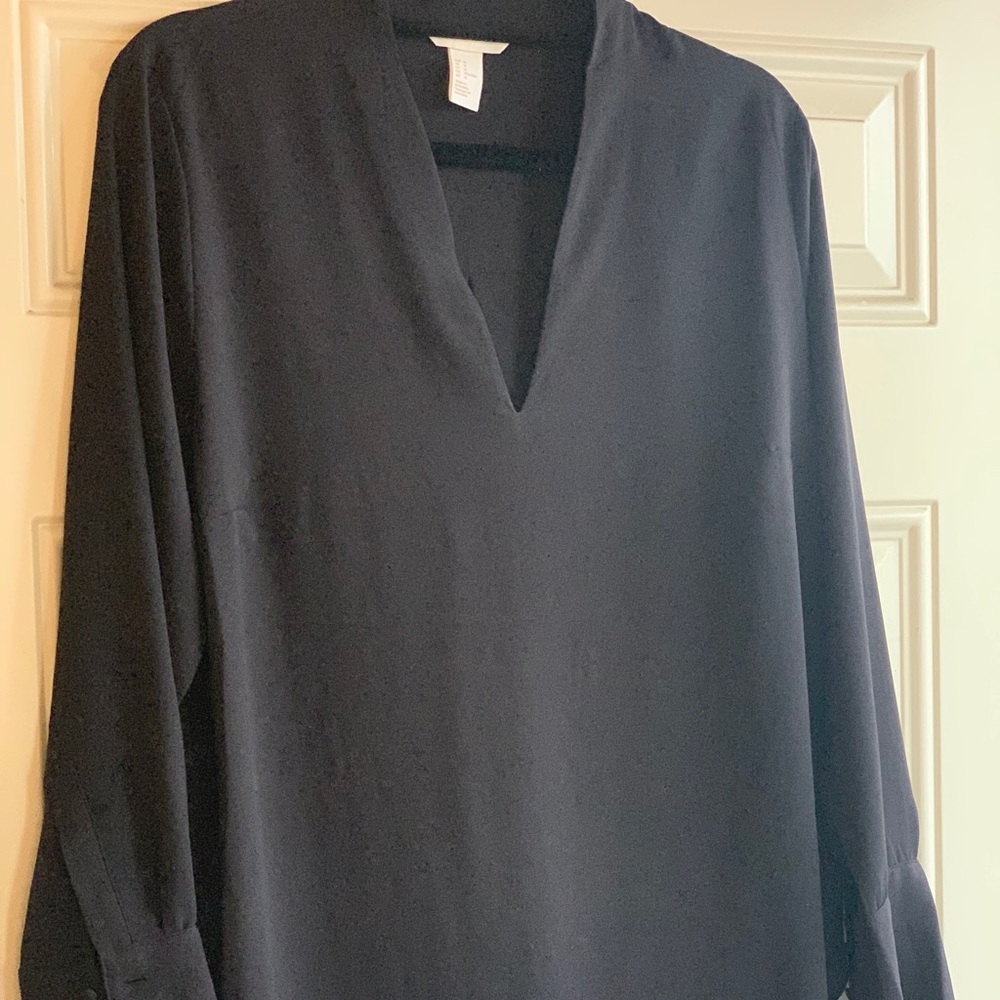 Black V neck top